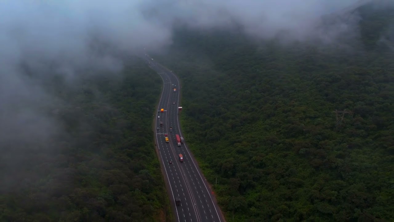 Drone view of the beautiful Hosur - Krishnagiri Highway with Ilayaraja song 😍 | RR500
