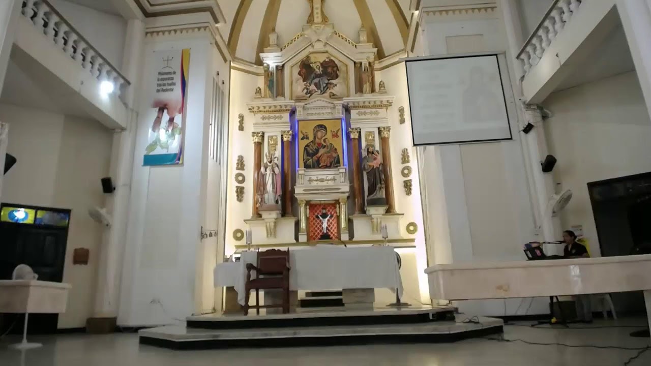 Eucaristía 7:00 a.m. orando por las intenciones de los devotos del Señor de los Milagros