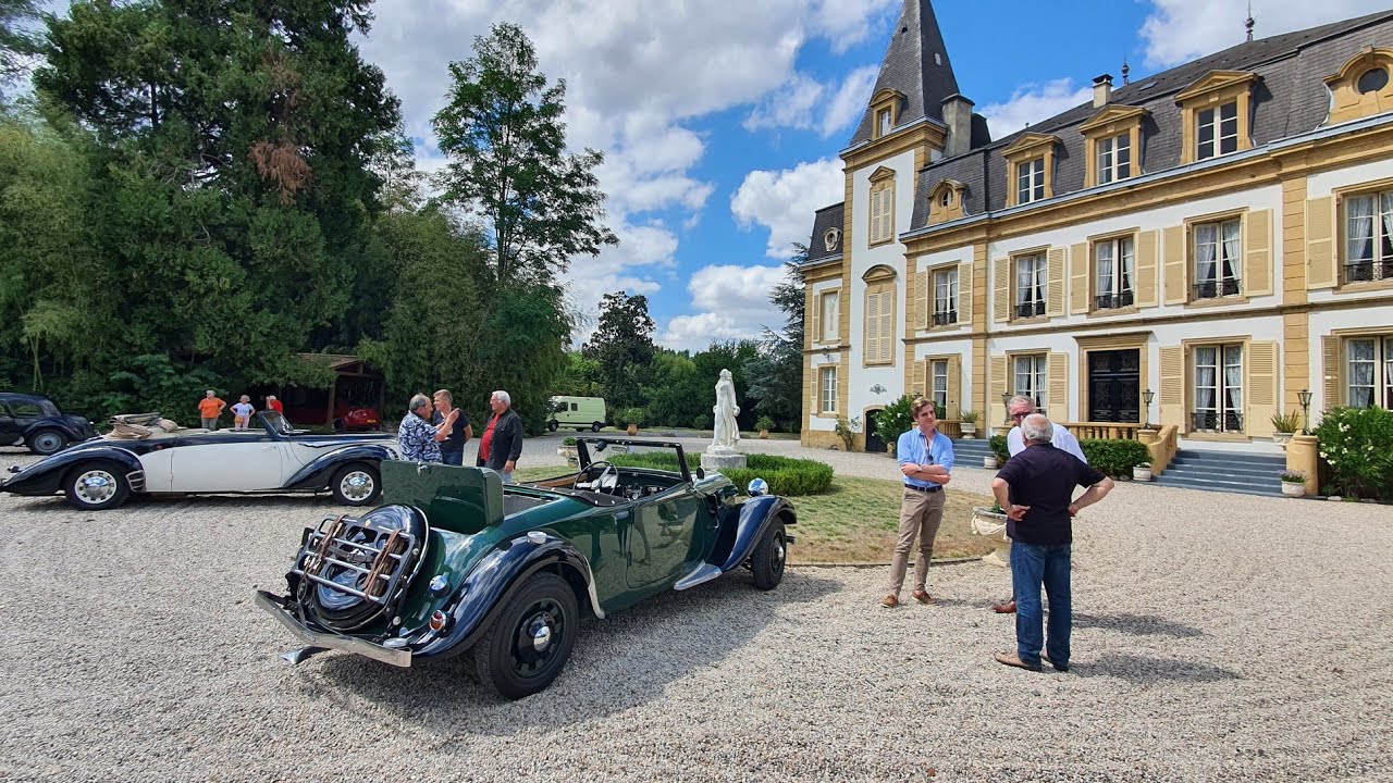Rassemblement  tractionn Château  de Mauran