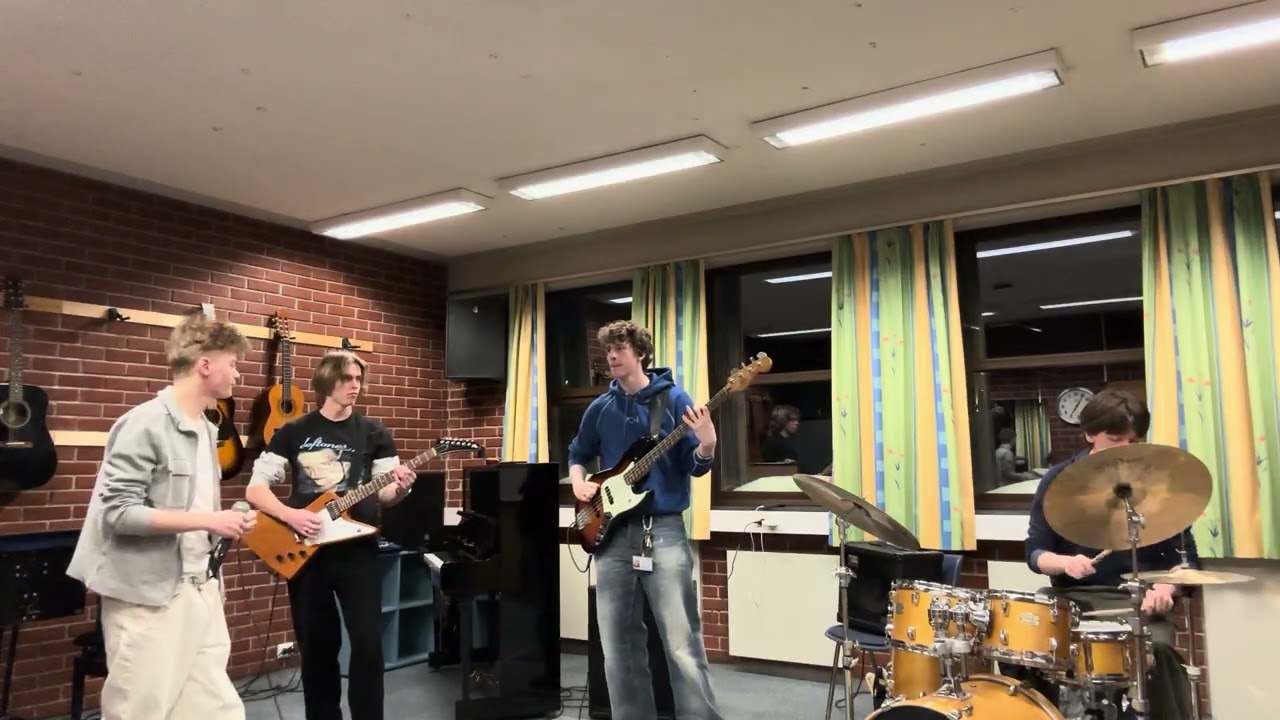 Live Wire 