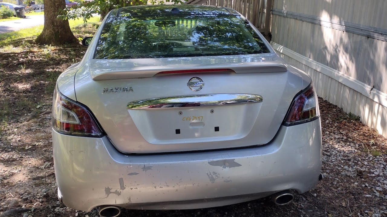 2009-2014 Maxima Taillight Replacement