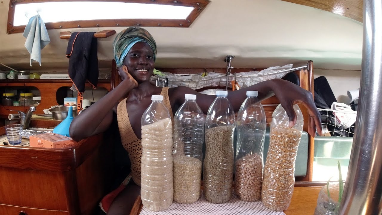 4 Tips to preserve fresh food during the ocean crossing. What we learned sailing  without a fridge