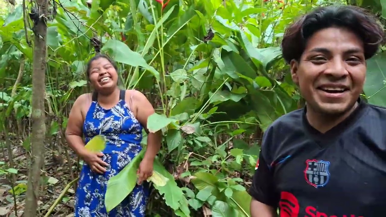 Andres y Rosi Feliz Buscando Chufle😋Deliciosa Planta😊