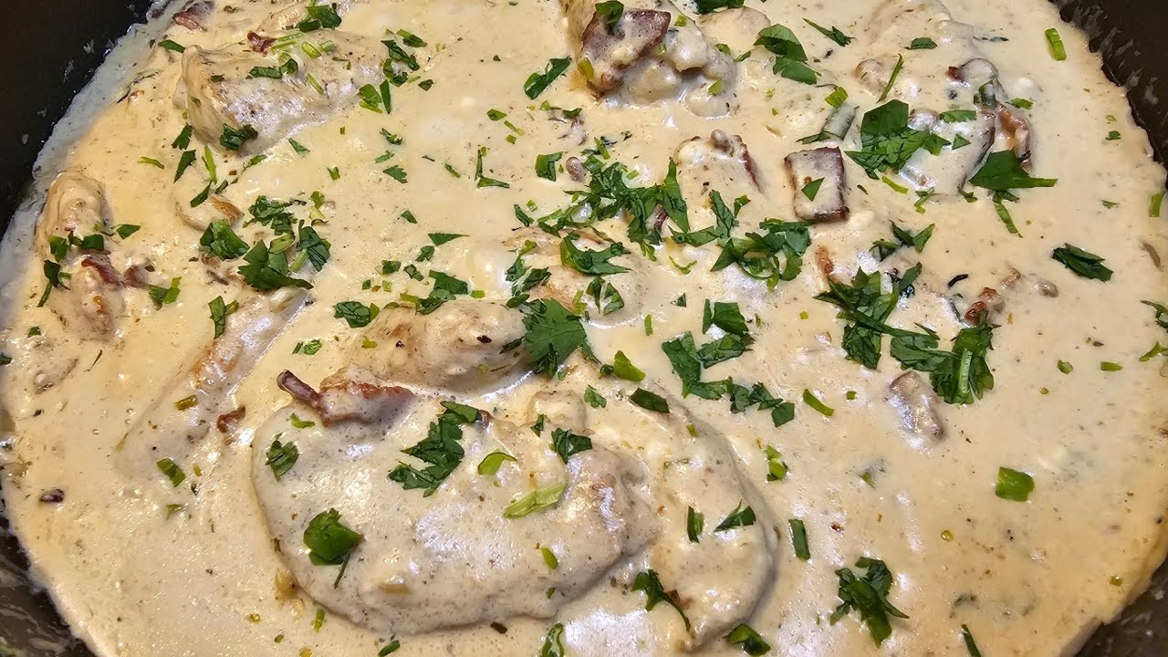 Pechuga en salsa de queso y bacon./ salsa Alfredo deOlive Garden