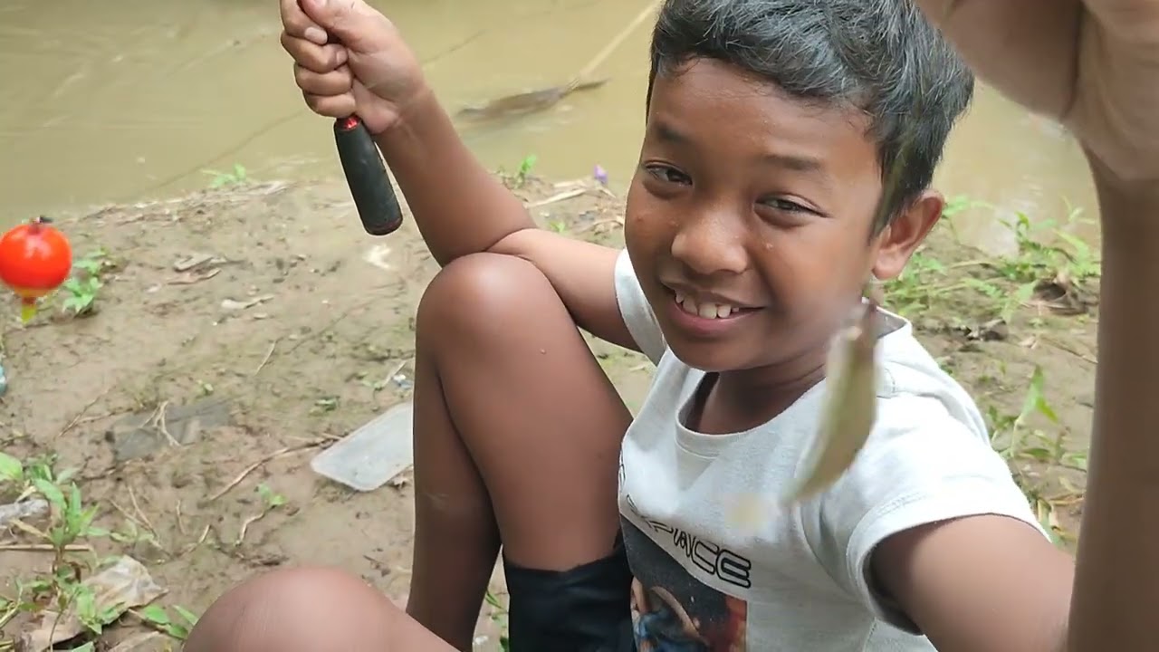 Ngabuburit nya mancing