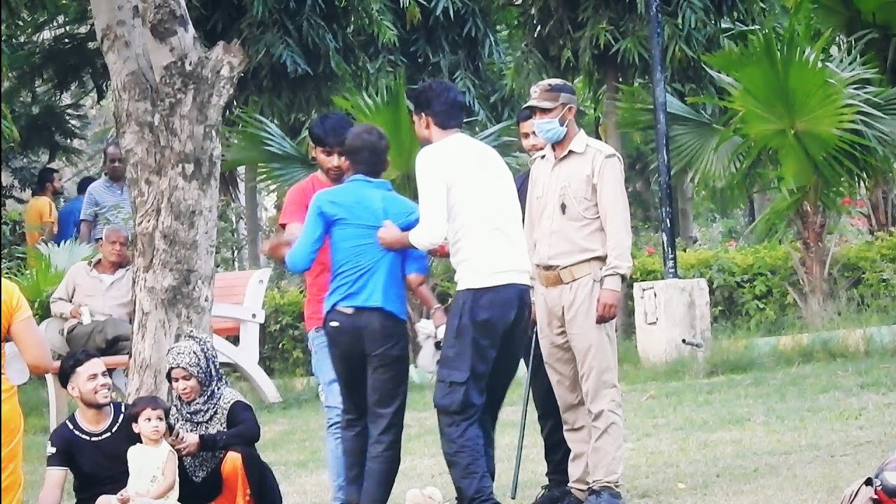 Fighting Prank in Public | New Pranks in Jhansi | India prank video in public by Jhansi Prank Tv