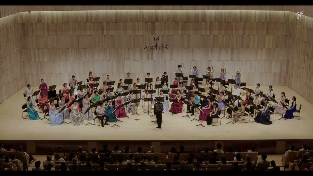 ブルー・トレイン／廣瀬量平　指揮：大嶋義実　演奏：大嶋義実フルート門下生、アジア・フルート連盟有志
