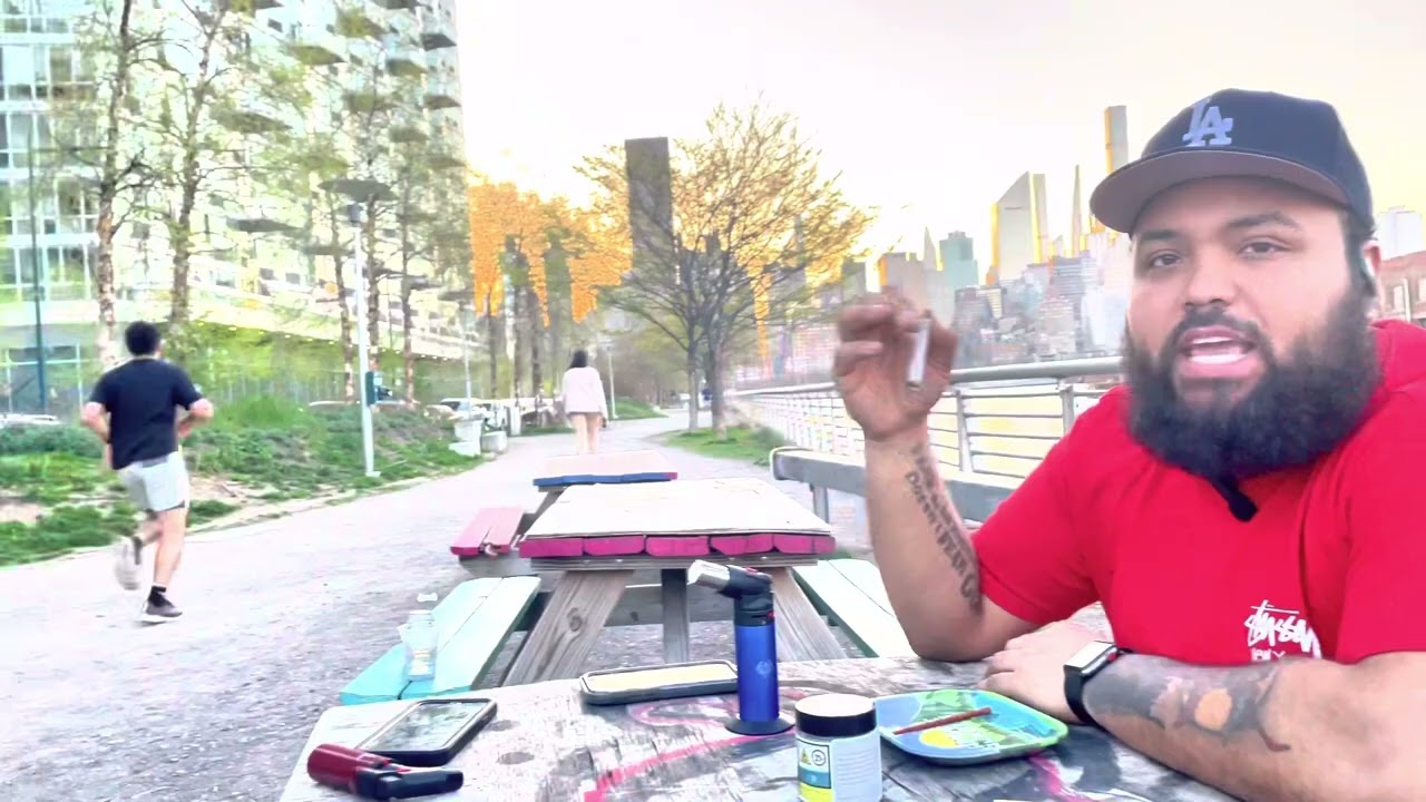 NYC professional Roller CheckDaFlex - The Letmeseewhatusmokin Show - Ep.2