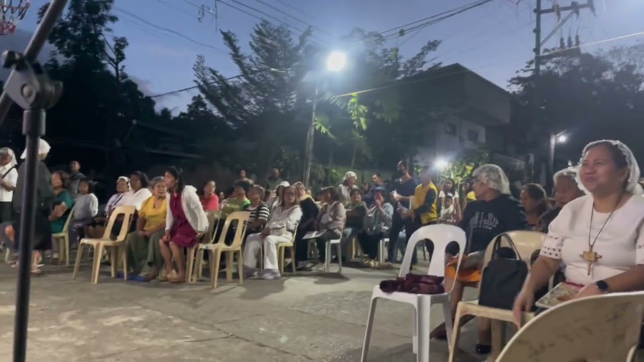 Early umalis sa bahay | Station of the Cross Mass | Choir | May pa libreng snacks