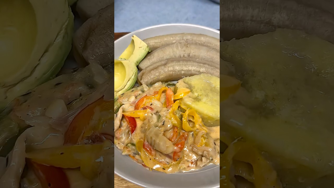 This dish will give you a wow - Coconut salt fish rundown, boil green banana and yams 🇯🇲 #saltfish