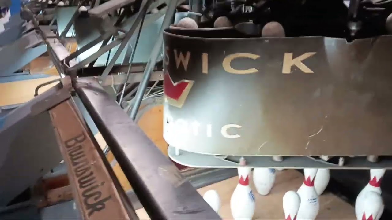Brunswick A/A2 Pinsetters at the Wellington Retro Bowl - Wellington, Kansas