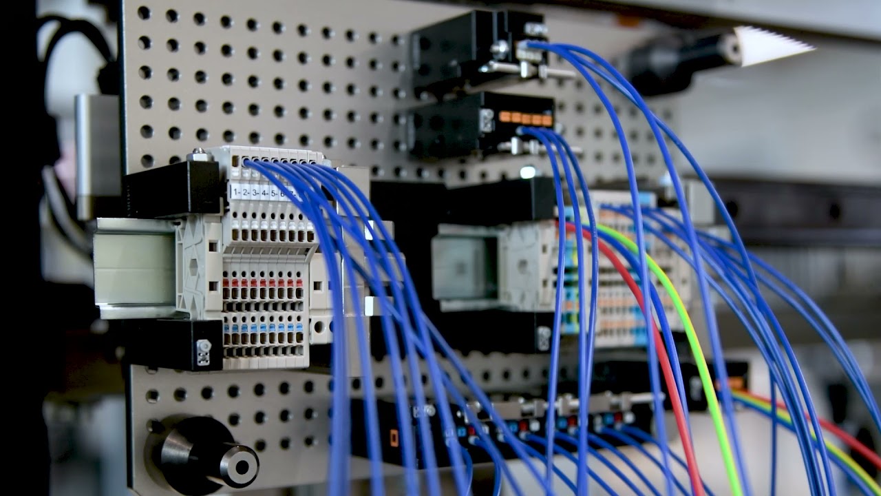 Fully automated wire processing with an Omega 740