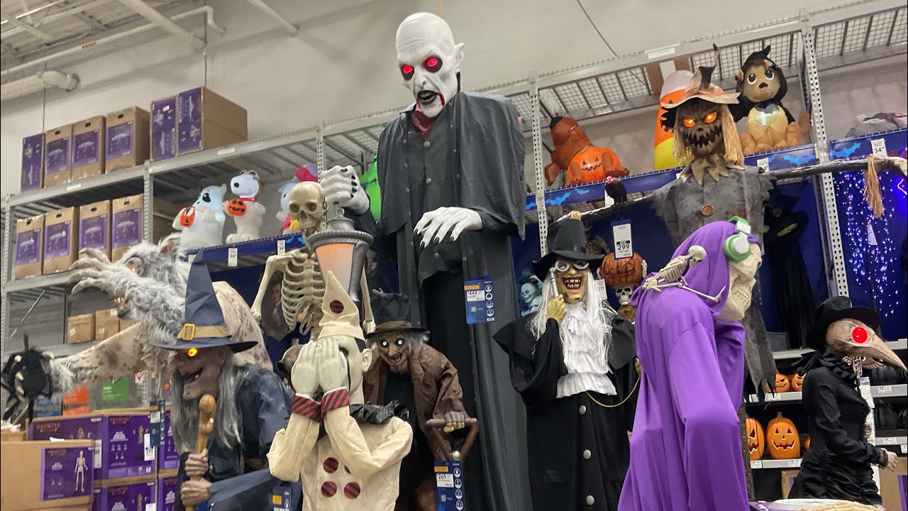 Lowe’s 2025 animatronic review  