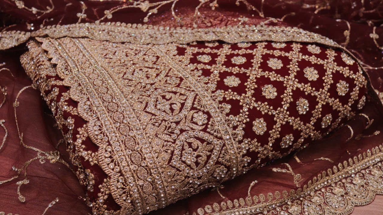 ARNG-3329 &ldquo;The Royal Maroon&rdquo; Vol 10 Premium Designer Saree||Georgette Fabric||Crystals||Zari