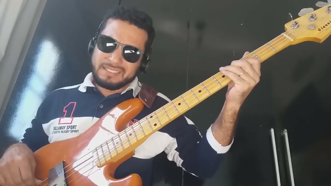 EASY LOVER 