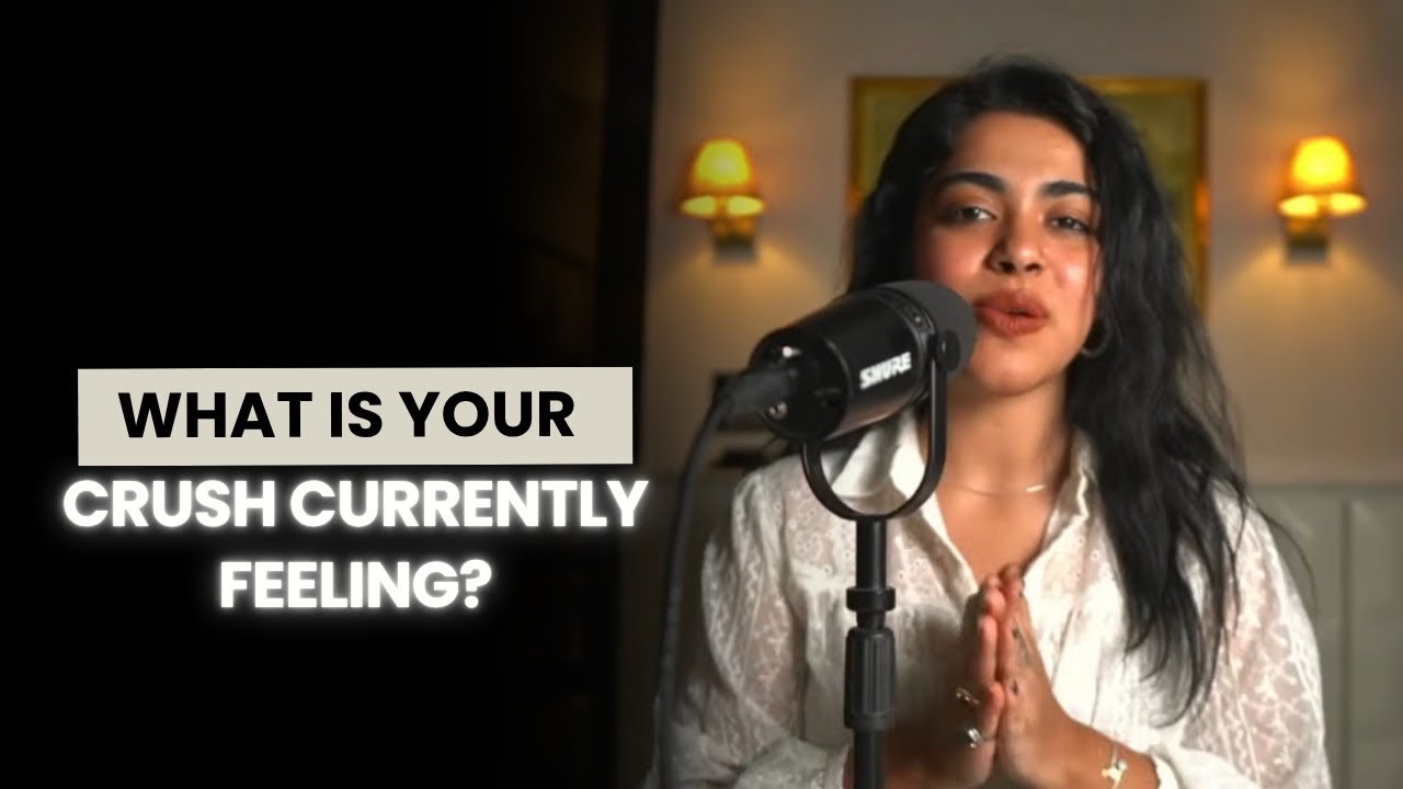Apke crush abhi kya feel kar rahe hai ? 🥰 || Tarot Reading (Hindi)