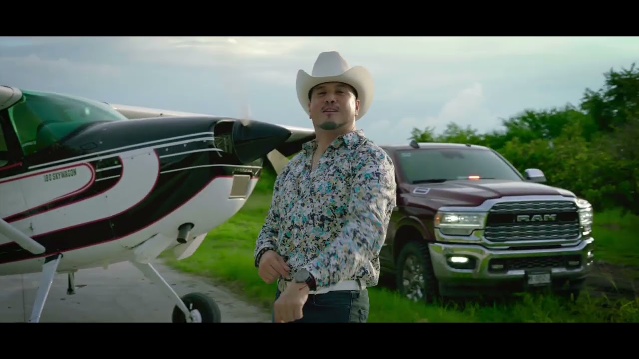 Martin Castillo - Leon De Apatzingan (Video Oficial)