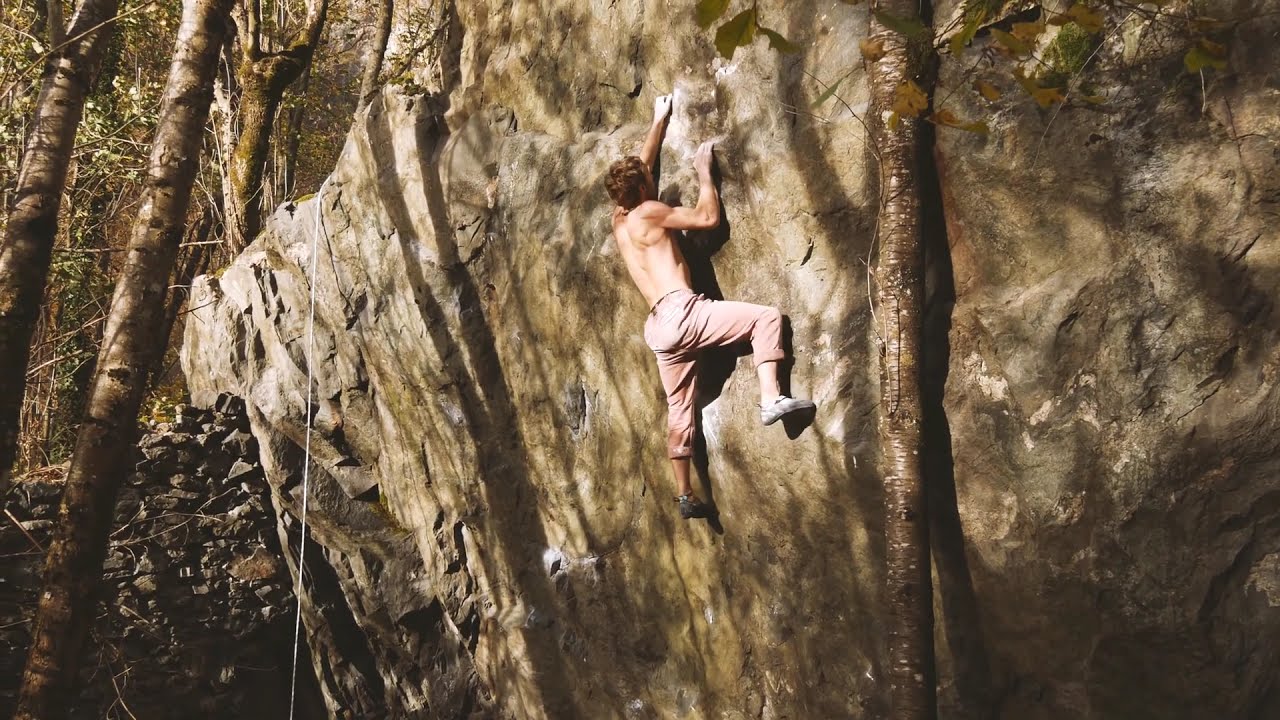 Back Down, 8a+. Rioup&eacute;roux