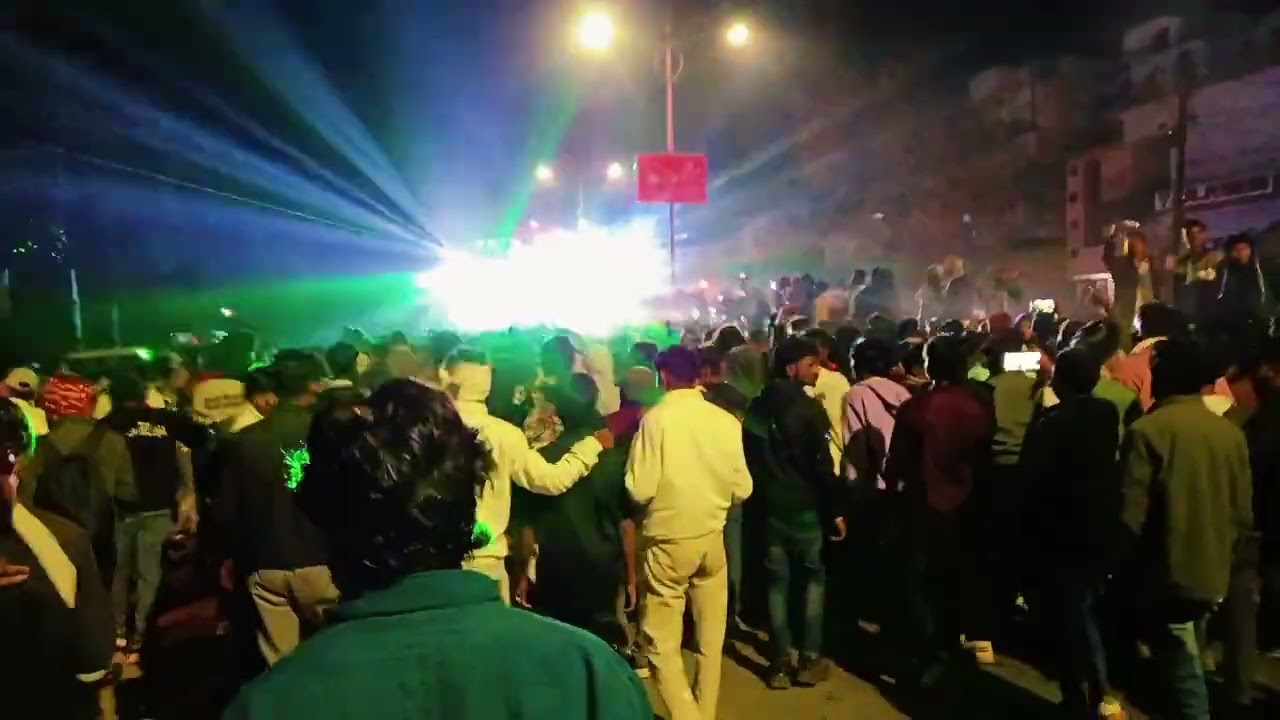 Dj sarjan comptison in Chattisgarh 👍#viralvideo #trending #subscribe #jabalpur #public #comment 
