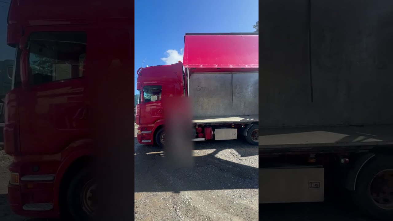 2009 Scania R560 Wood Chip Truck with Side Tipping