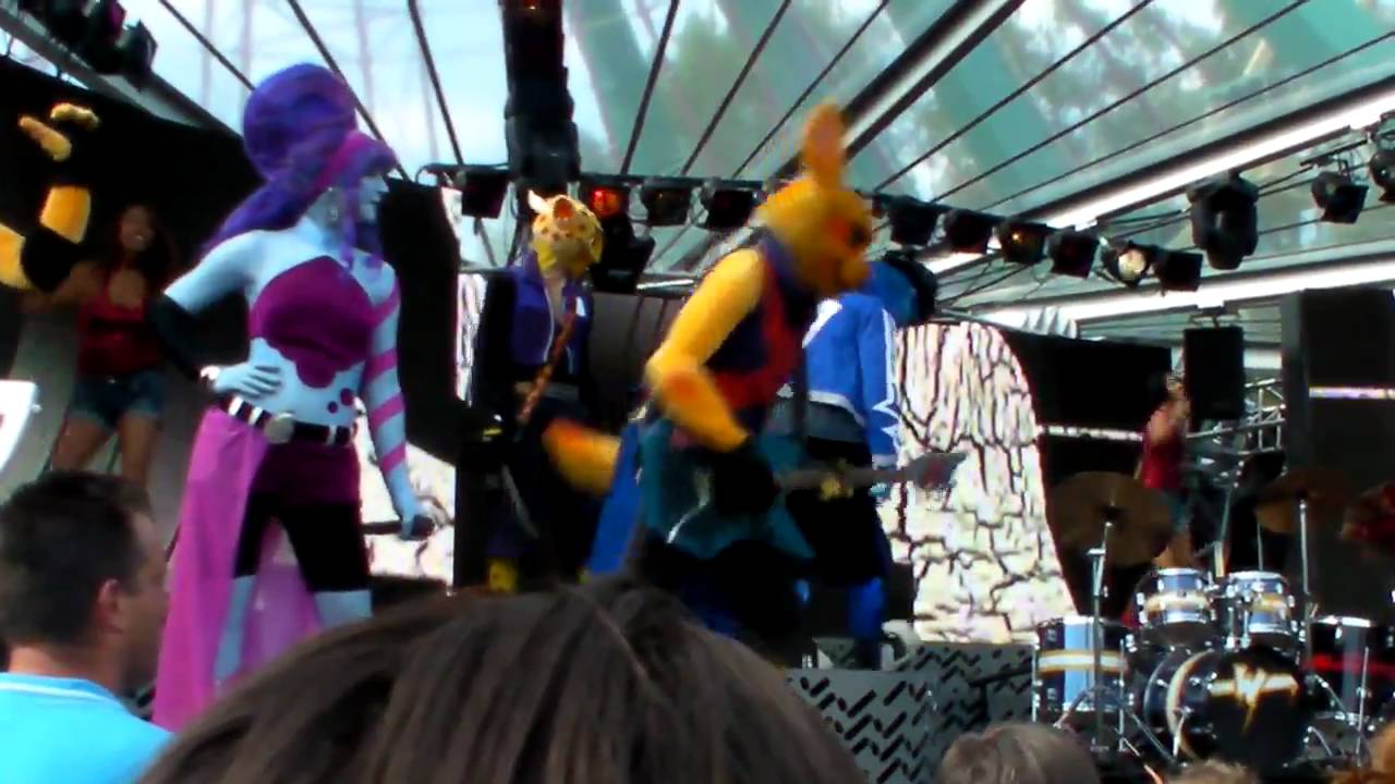 Walibi Holland - W.A.B. & The SkunX: Jij bent zo/ Heb je even voor mij