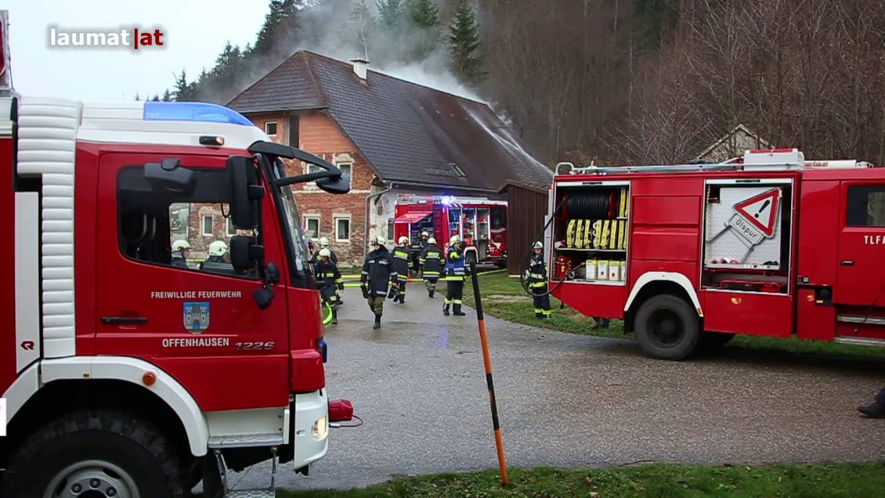 Brand von gelagertem Heu auf Bauernhof in Offenhausen