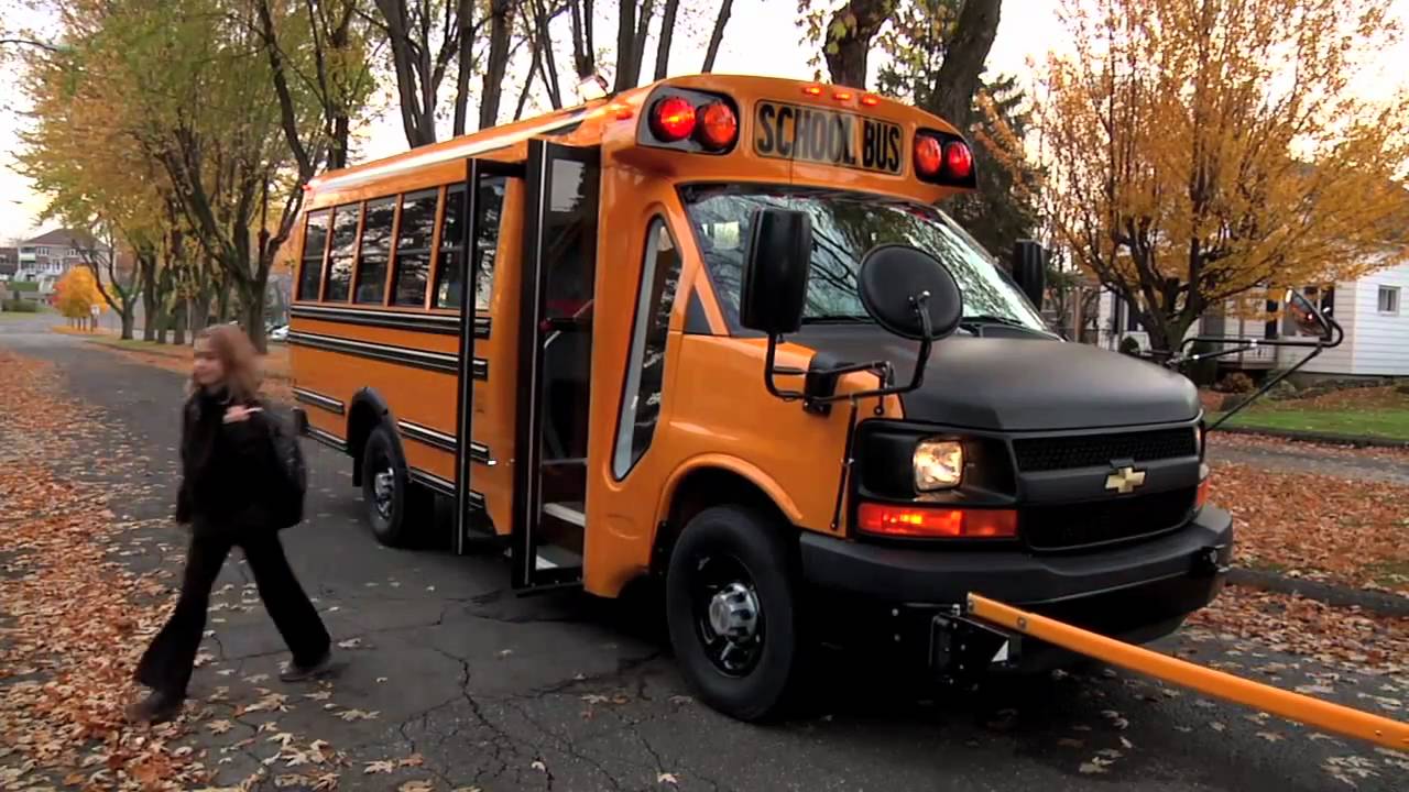 Micro Bird MBII School bus in action