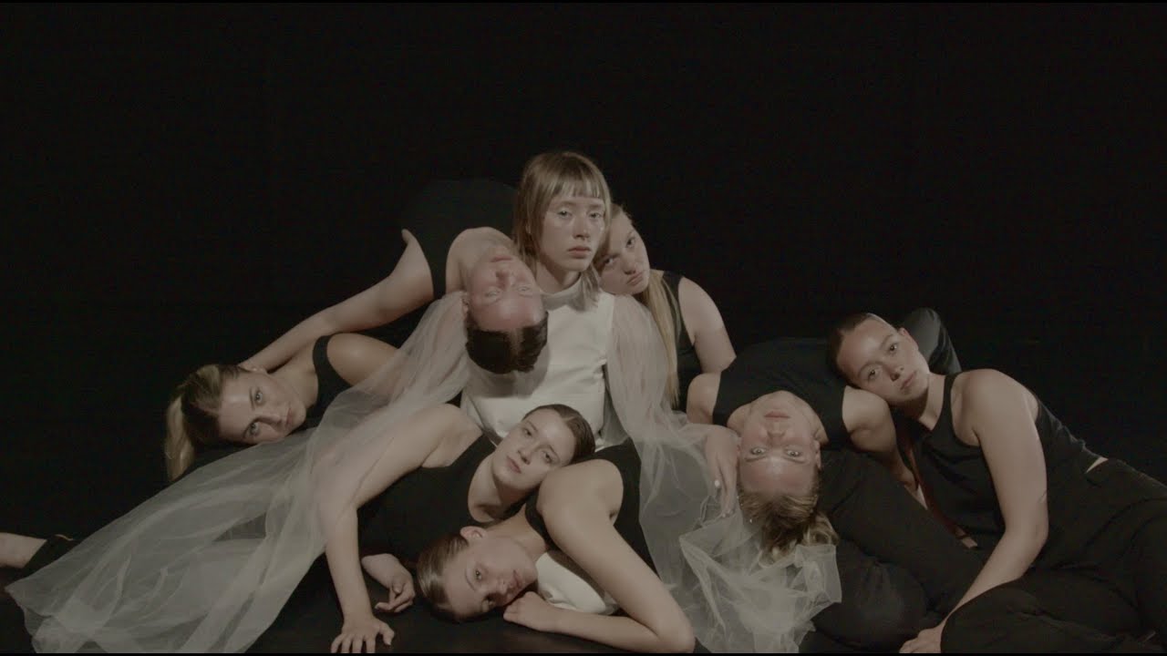 lúpína - yfir skýin (Official Music Video)
