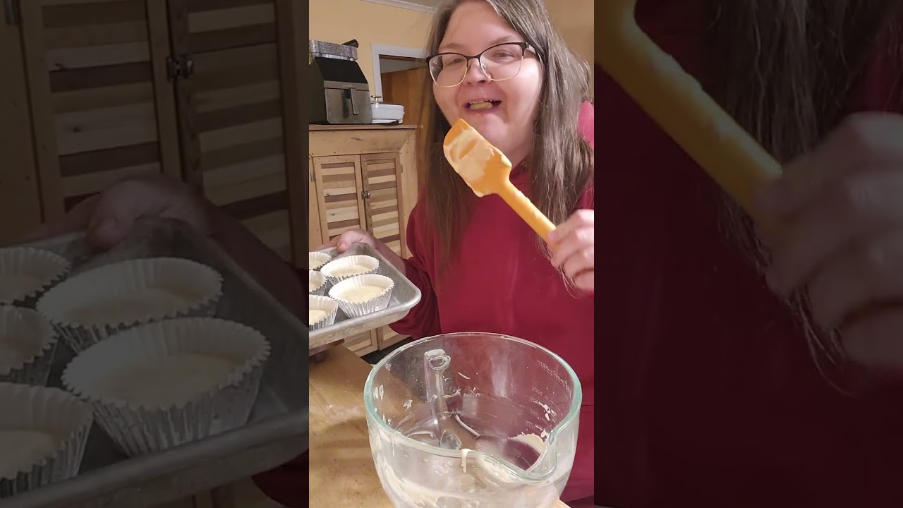 Homemade lemon cupcakes and lemon icing