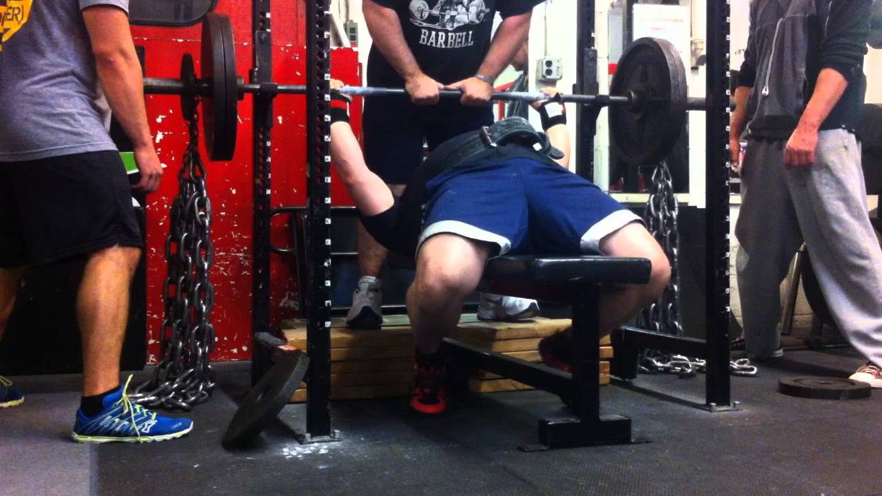 Bench with 3 chains