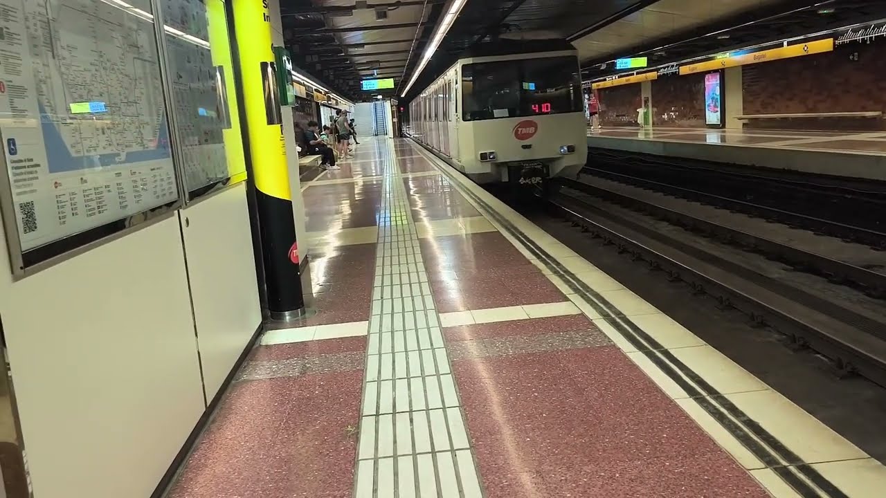 Metro Barcelona L4 Trayecto de Bogatell a Urquinaona en Serie 2157 Sin Reformar con frontal blanco 
