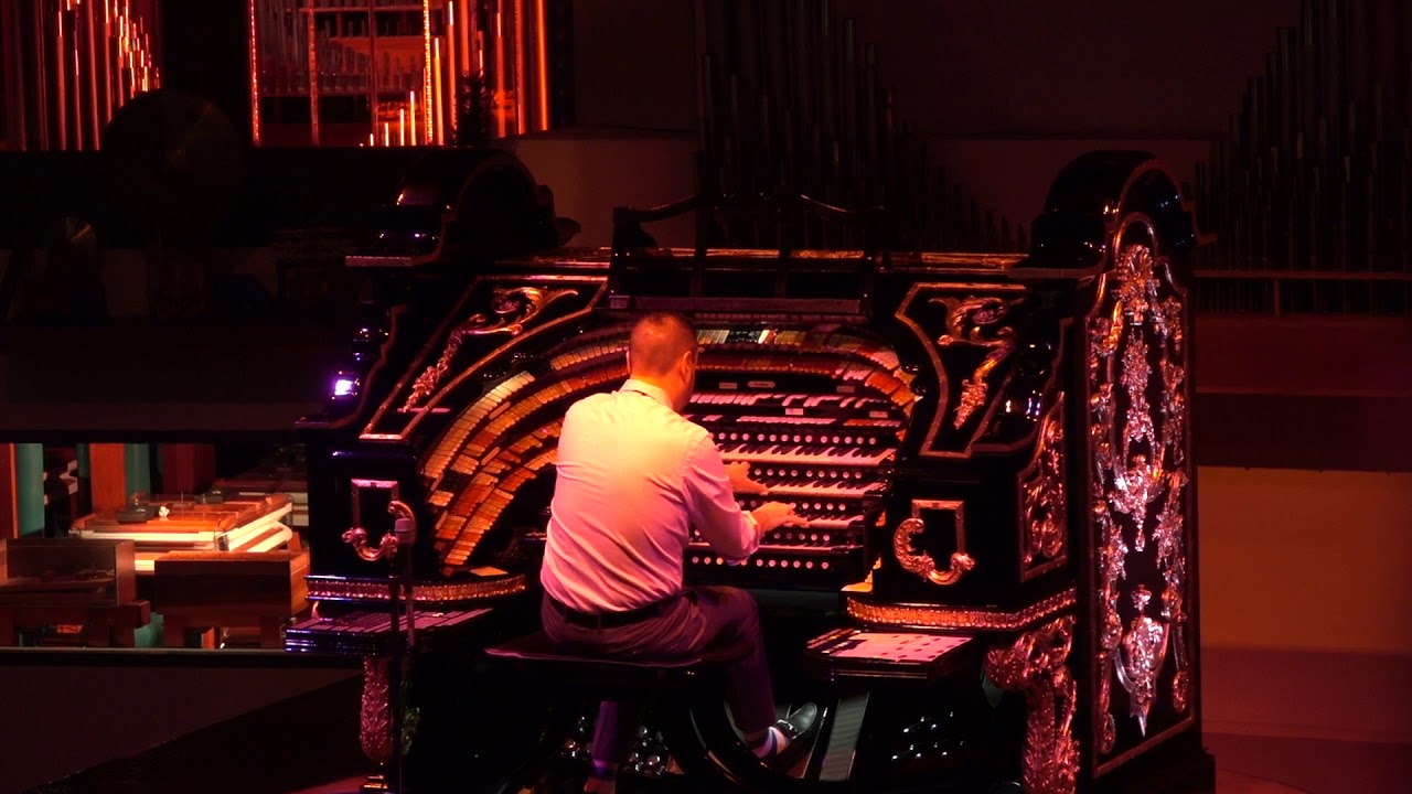 Organ Stop Pizza  Sweet Caroline   Piano Man  10-2020