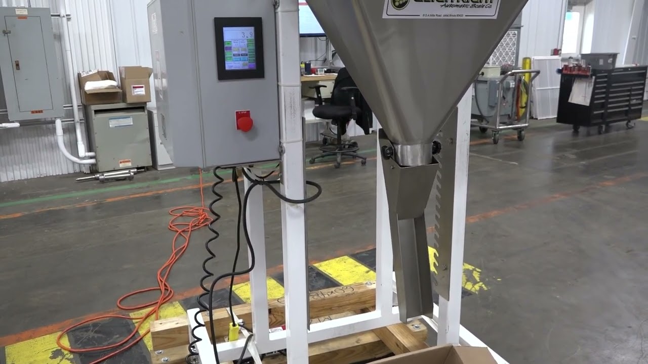 M2123 - Weigh Right IQ 1E Vibratory Single Lane Linear Bucket Scale