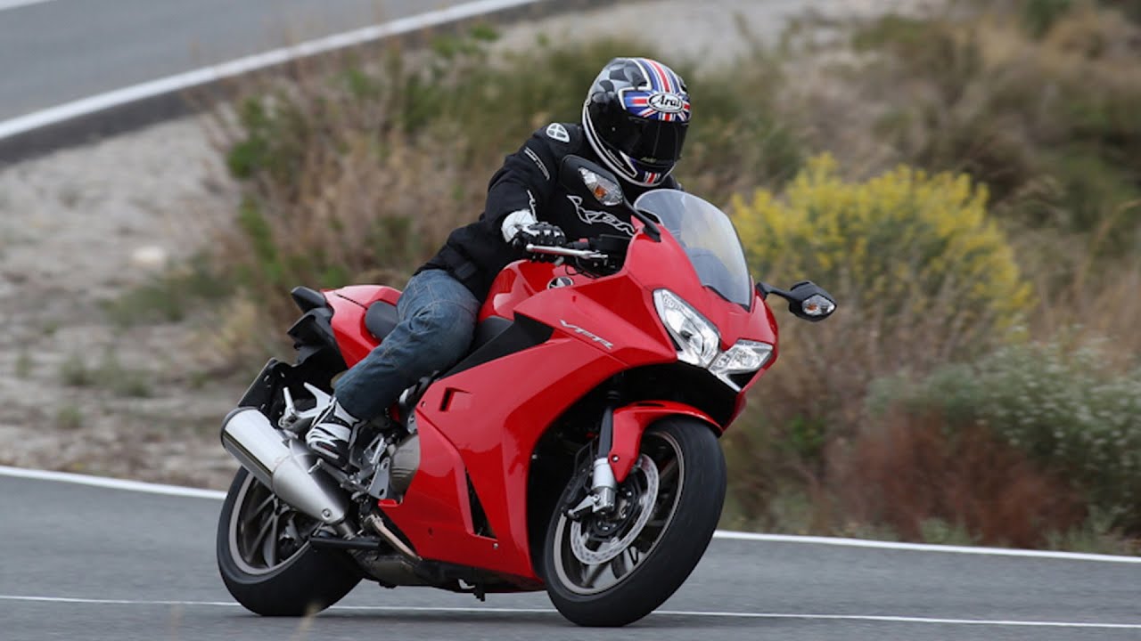 Вот как Honda ПРОВАЛИЛА VFR800
