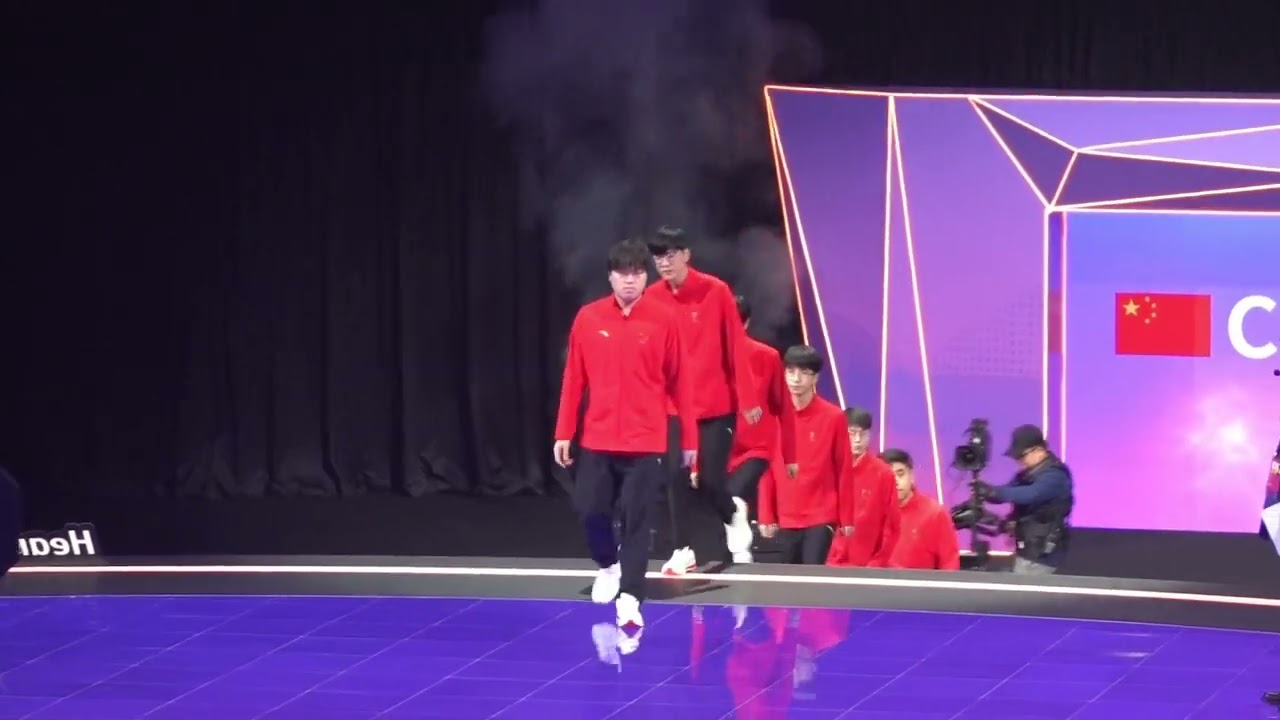 Team China makes their debut at the League of Legends Quarterfinal
