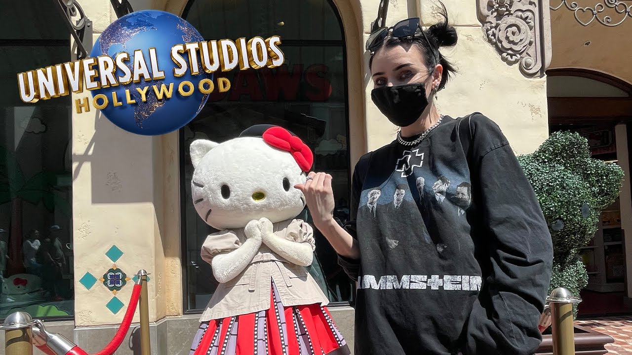 XOWIE VLOGS?? WE WENT TO UNIVERSAL STUDIOS!