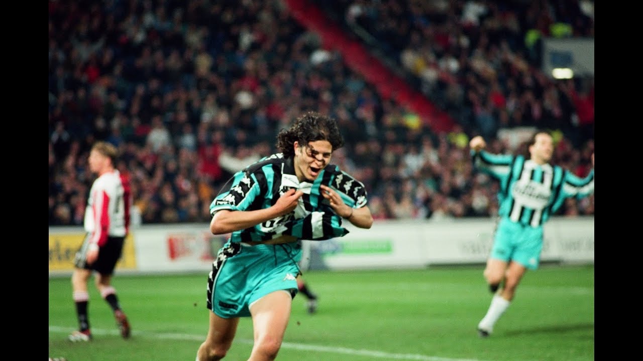 Piepjonge Nourdin Boukhari beslist derby | Feyenoord - Sparta uit het archief: 1999/2000