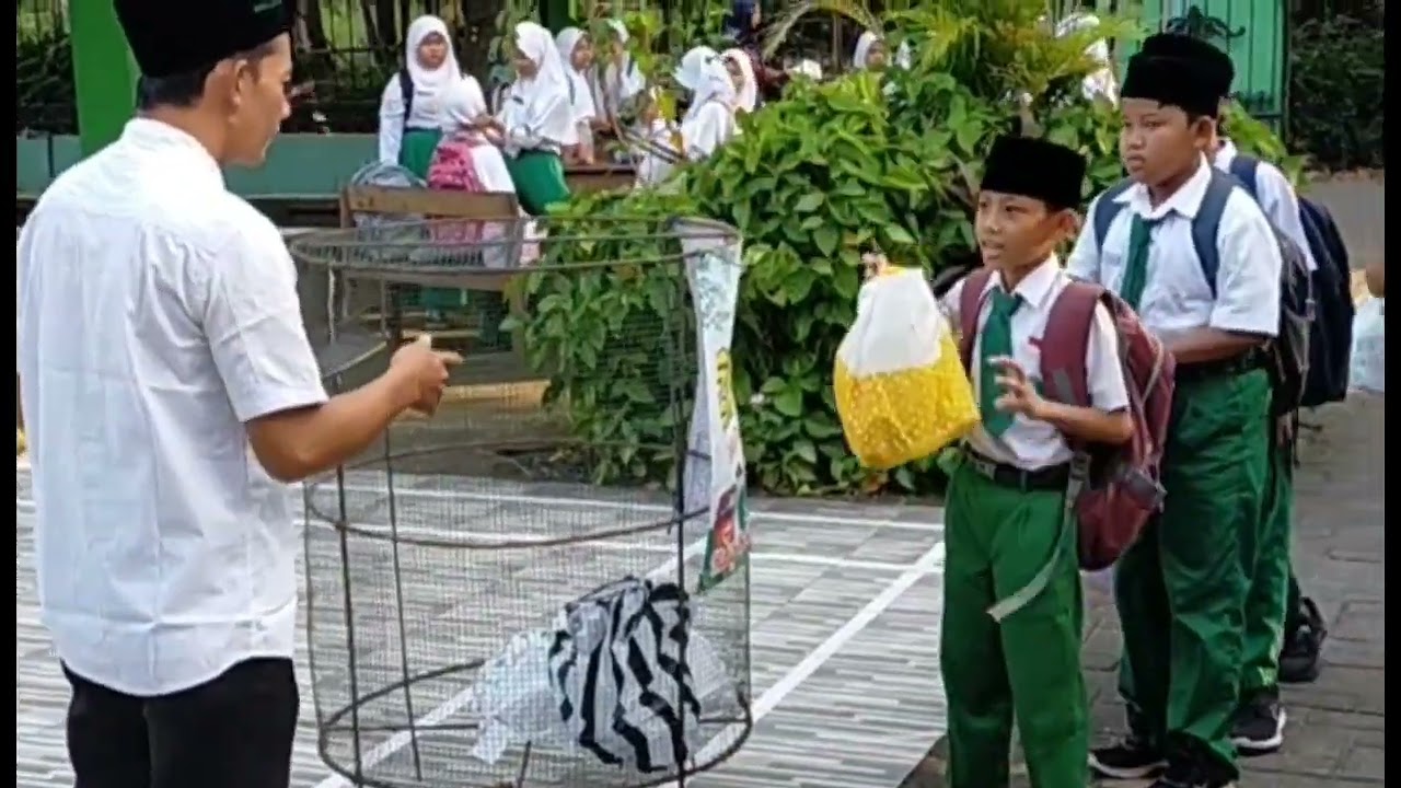Gema Sajadah dan  Gema Hijas Mi Nurul Iman Dempok