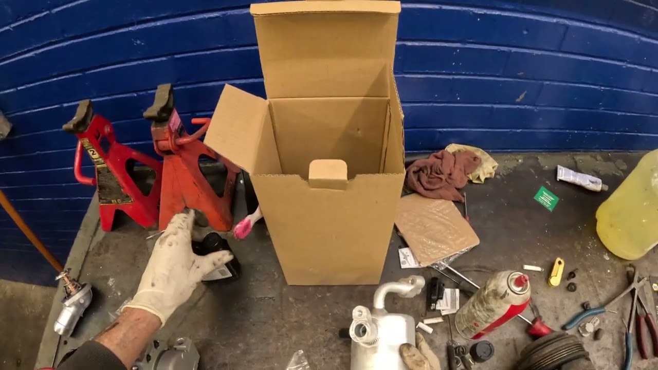 2004 Silverado 2500 6.0 AC Compressor and Thermostat Replacement Pt. 1