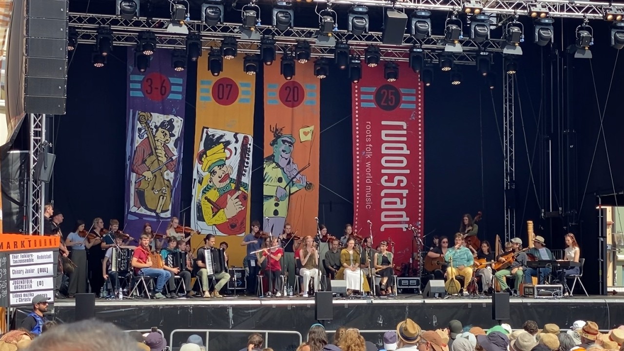 Das Jugendfolkorchester beim Rudolstadt-Festival am 05.07.2025 
