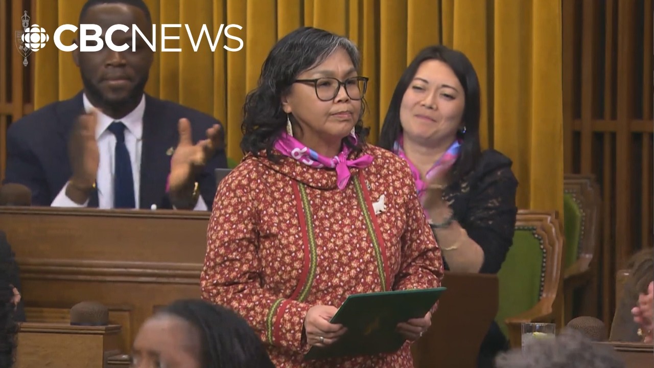 Nunavummiut react to MP Idlout's move to join the Liberals