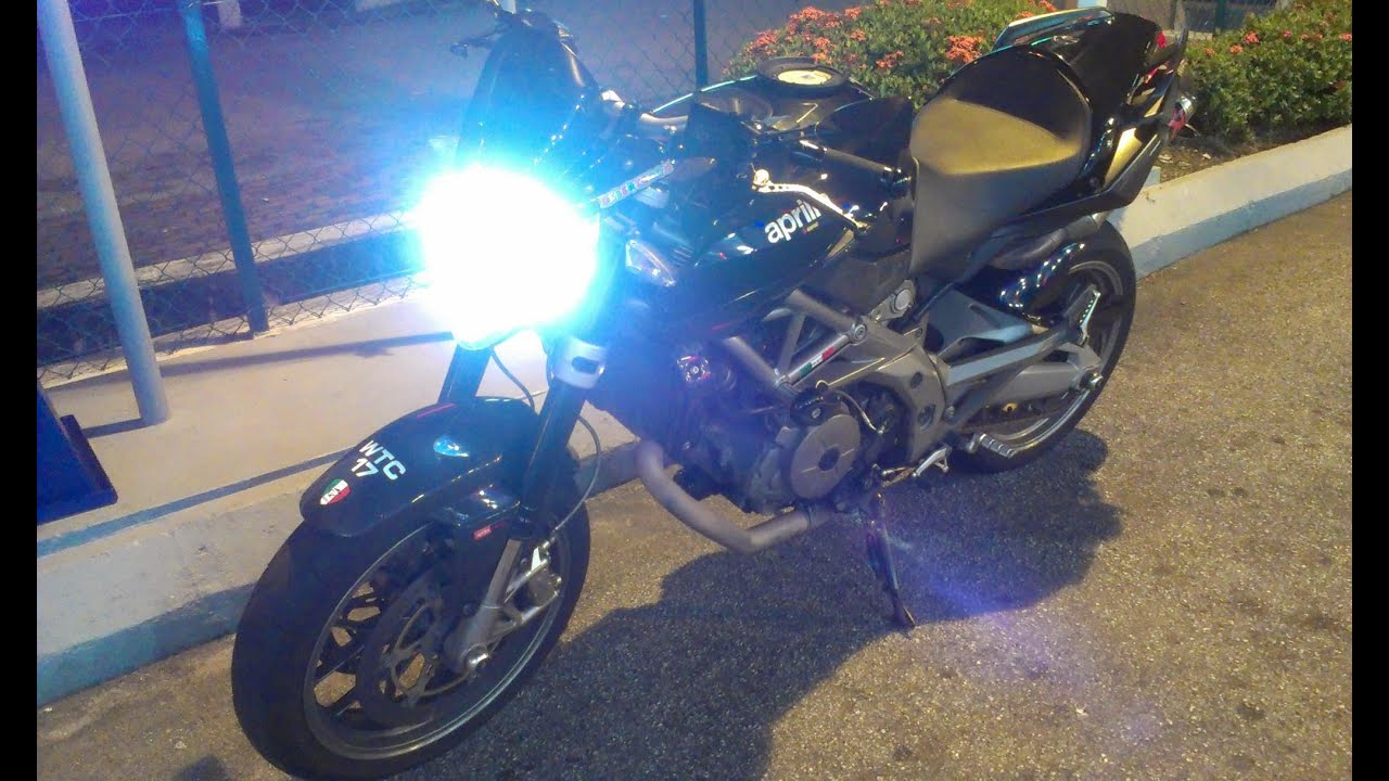 How to Change Aprilia Shiver Headlight Bulbs 💡🔧★H7★ ★Easy DIY★