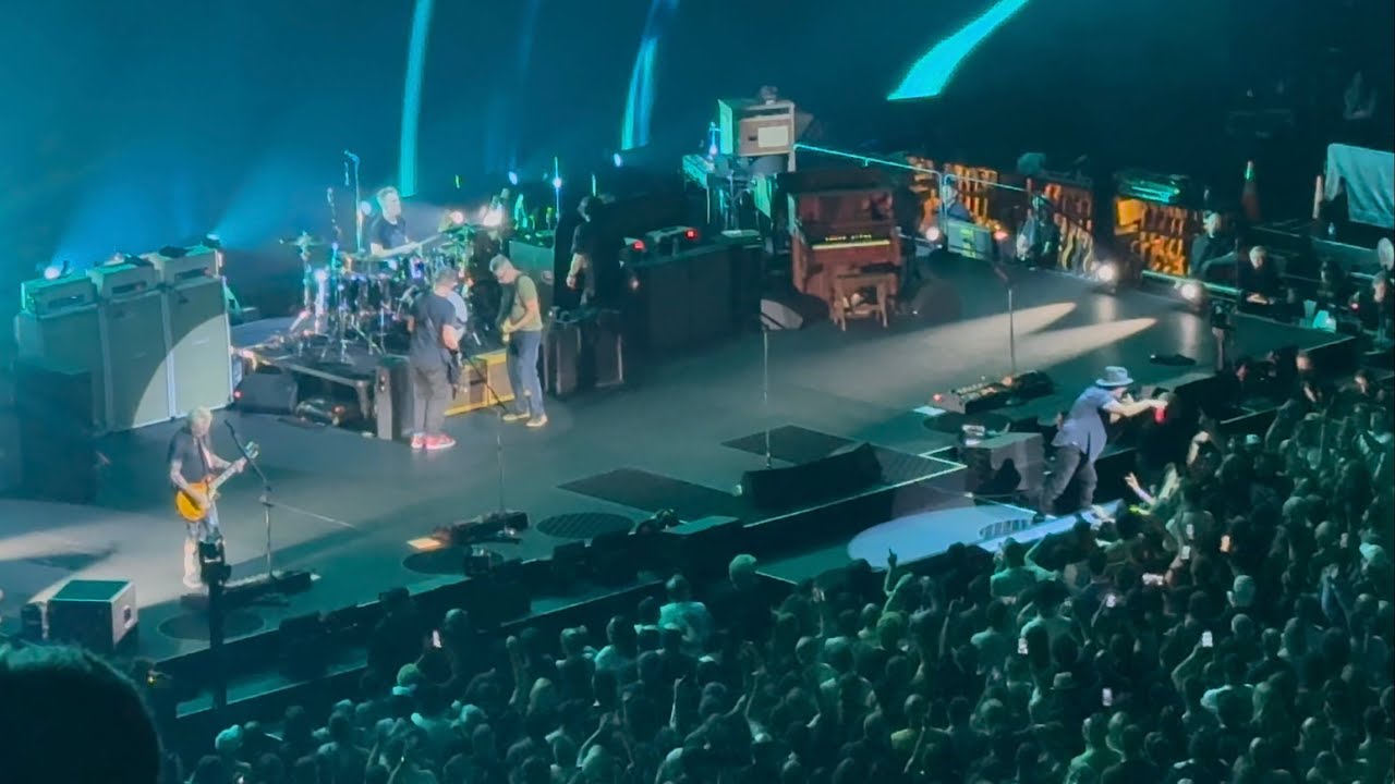 Pearl Jam - “Faithfull” 4/26/2025 Hard Rock Live, Hollywood, FL