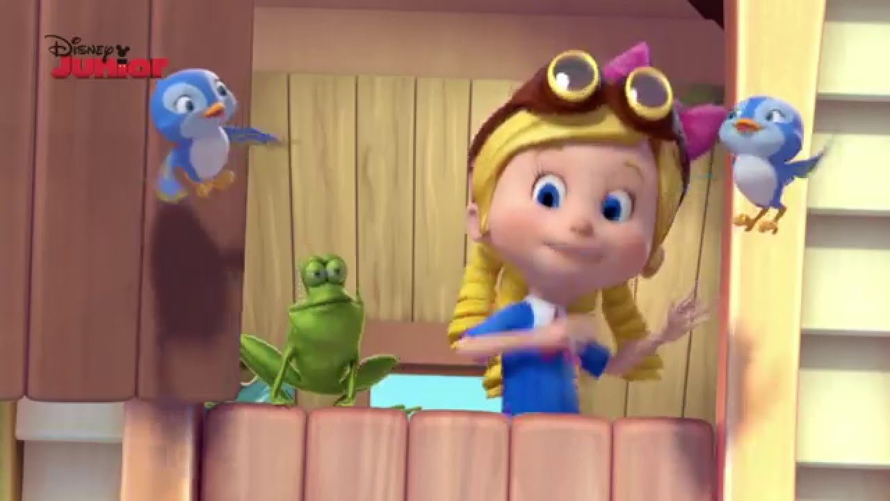 Goldie & Bear | The Perfect Gift Song | @disneykids