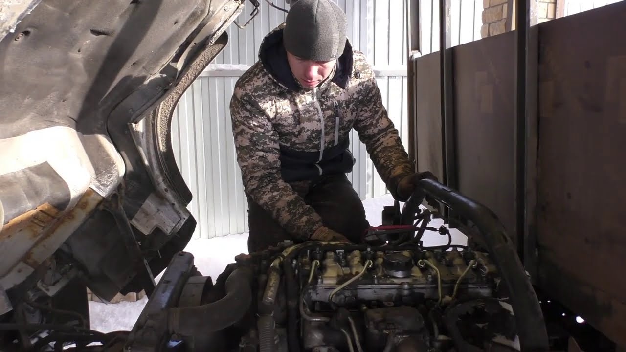 FUSO троит двигатель