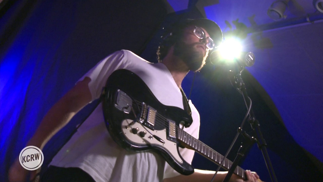 Nick Hakim performing 
