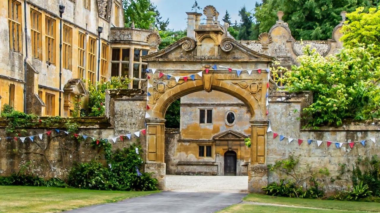 Stanway Watergarden in the Cotswolds...