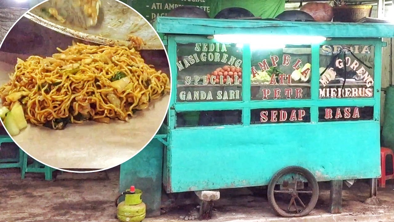 Mie Goreng | The Most Widespread Simple Dish In Indonesia | Indonesian Street Food