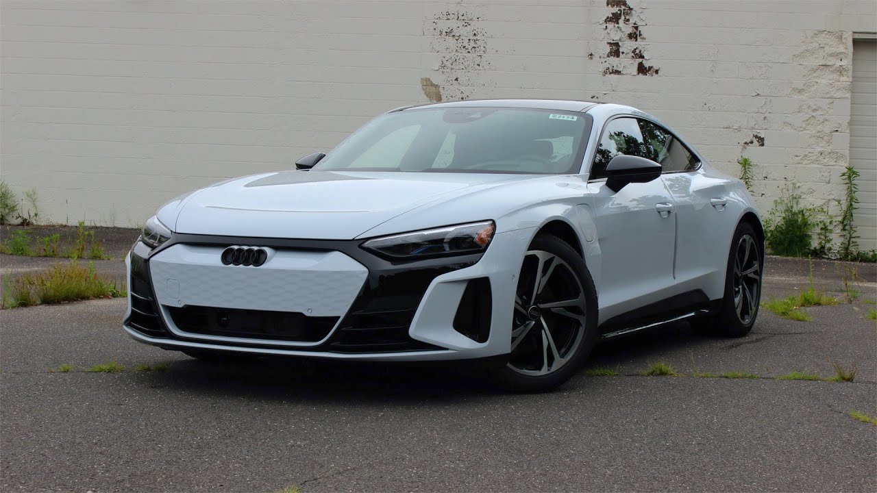 2022 Audi e-tron GT (Prestige) - Features Review