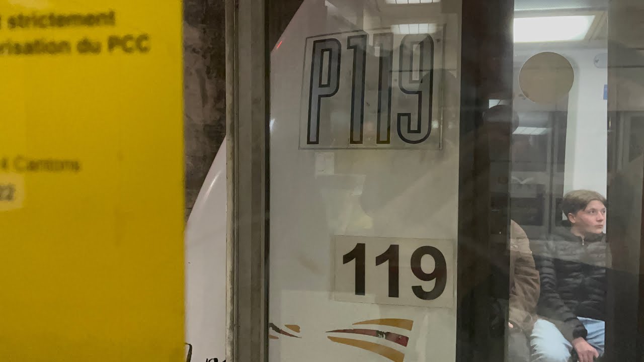 (MÉTRO VAL 208) Trajet Entre CHU Eurasanté Et Gare Lille Flandres Rame HP 119